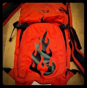 CamelBak Mini Mule 1.5 liter kids hydration pack.